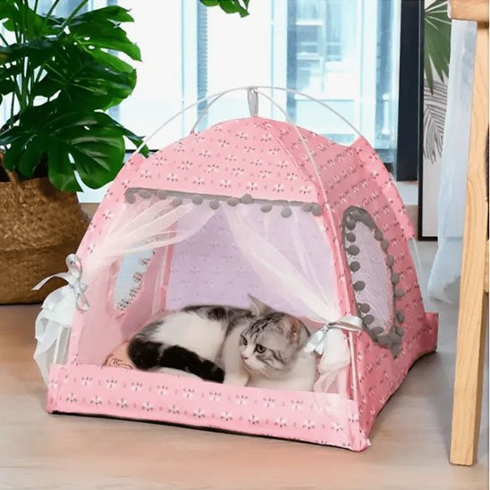 Niche chat frou frou rose petits pompons chat dedans