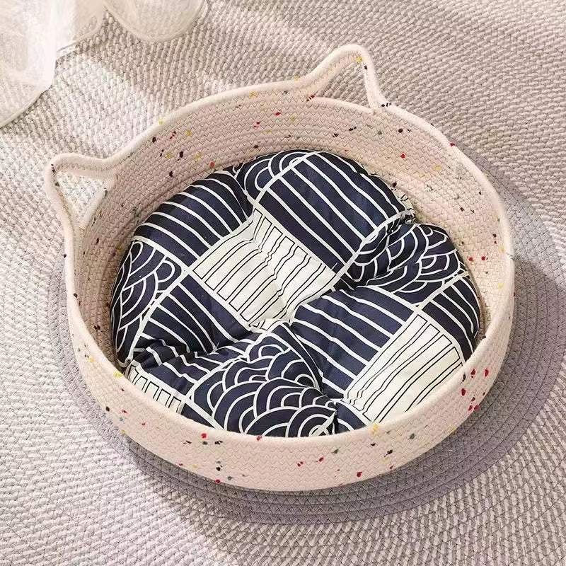 Panier osier chat rond blanc avec coussin moelleux bleu