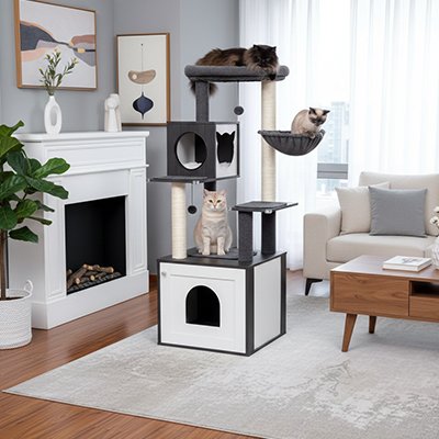 Arbre a Chat en bois dans beau salon avec des chats dessus