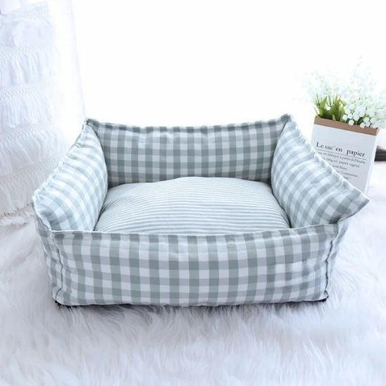 chat panier rectangulaire en Vichy gris clair confortable