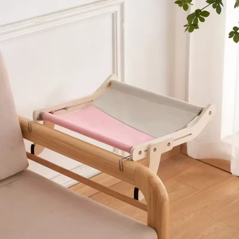 hamac chat pour radiateur en bois avec une toile