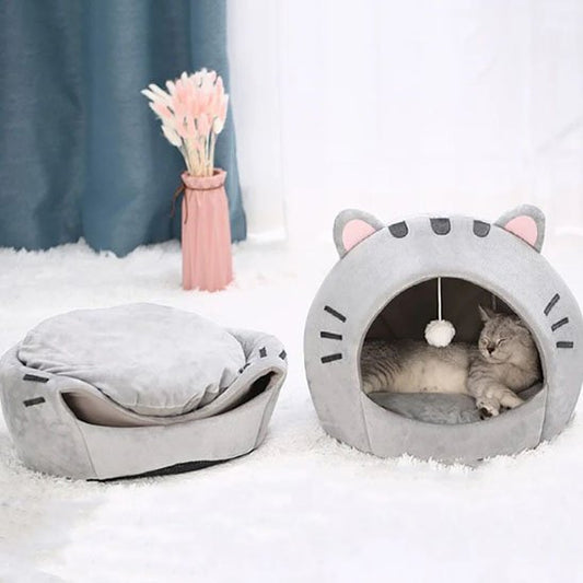 maison chat forme de tete de chat avec jeu suspendu animal dedans