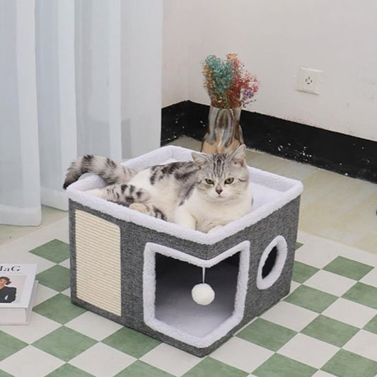 Maison pour chat carre avec chat dessus