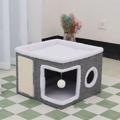 Maison pour chat carre avec jouet et griffoir