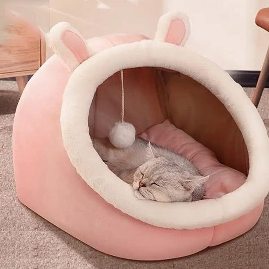maisons pour chat rose avec oreilles de lapin jouet suspendu chat dormant dedans