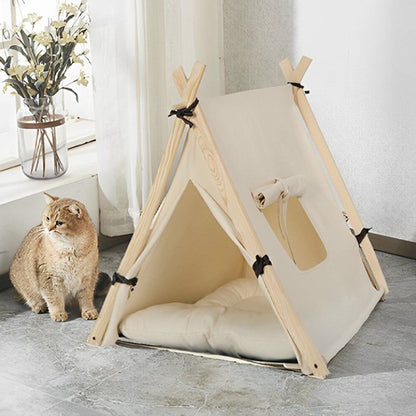 Niche chat forme tipi avec chat a cote