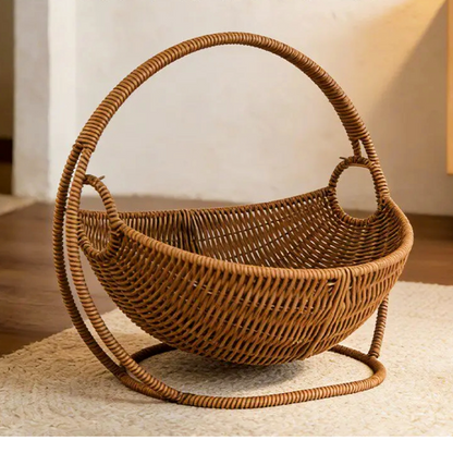 panier en osier pour chat vide vue de cote